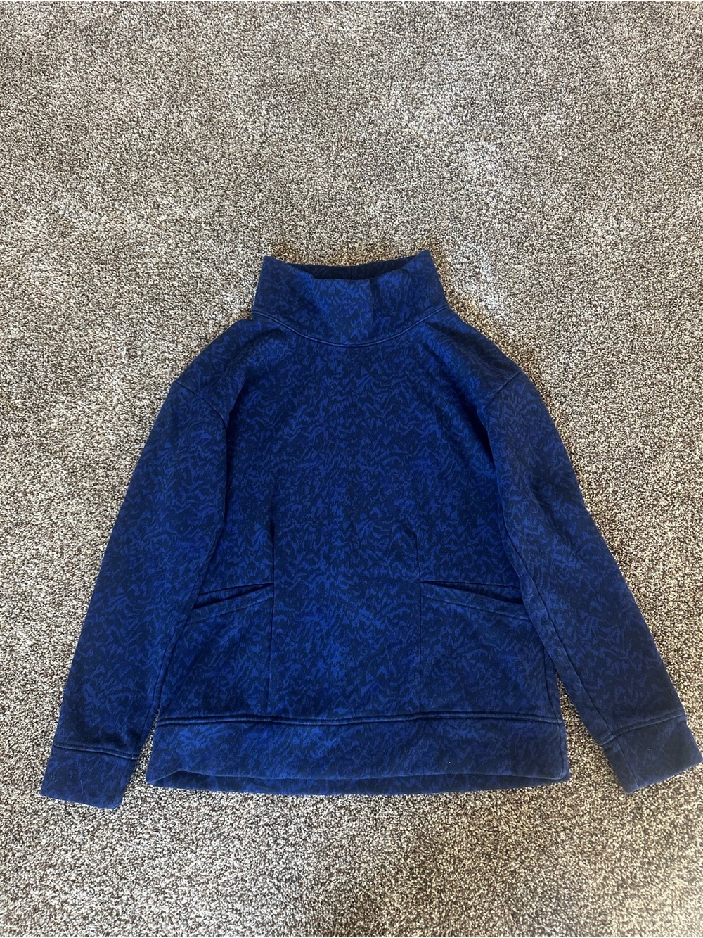 Columbia Lodge Funnel Pullover blue and black